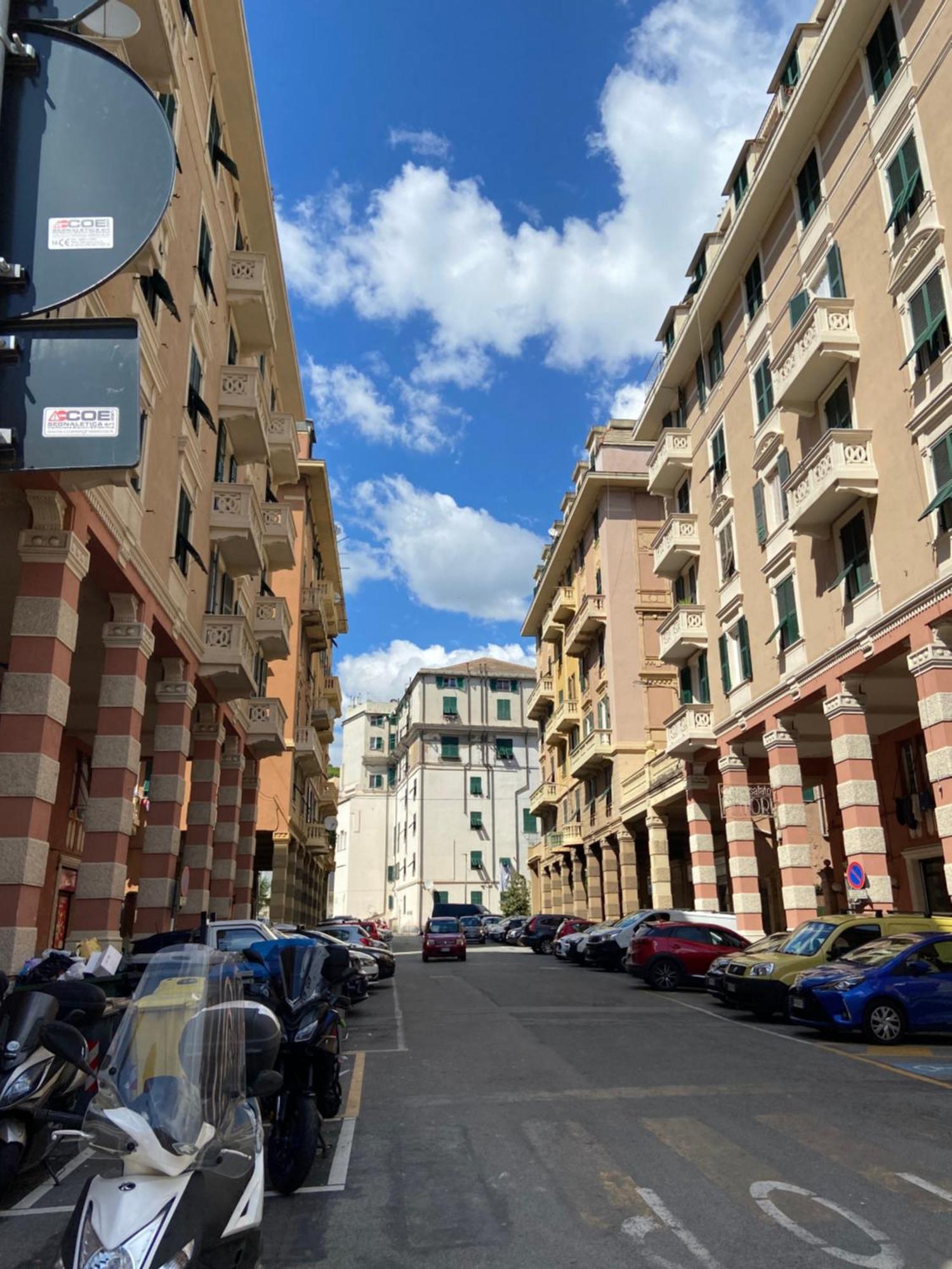 Lolla Appartamento Aeroporto Genua Exterior foto